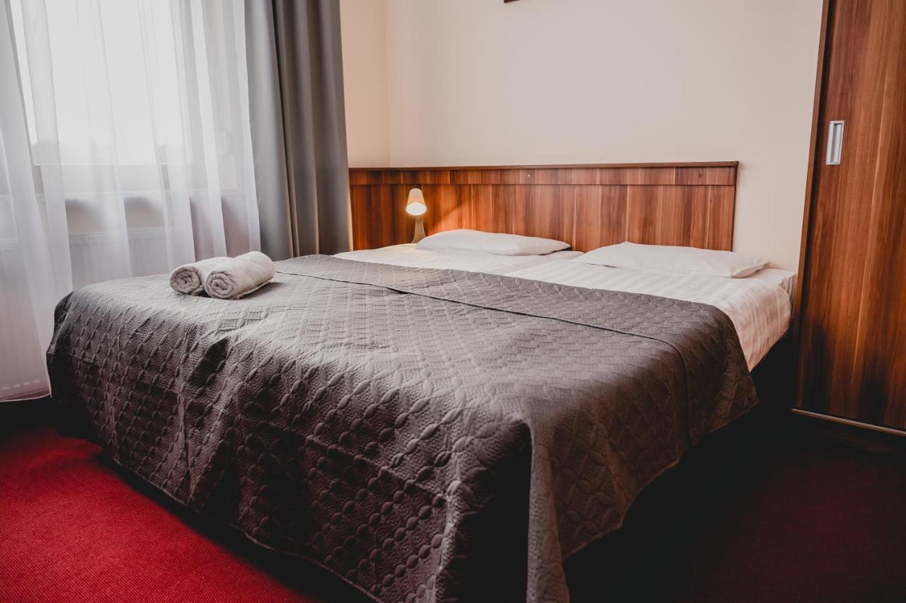 Hotel Nad Morzem- Art-Pension Swierzno Bagian luar foto