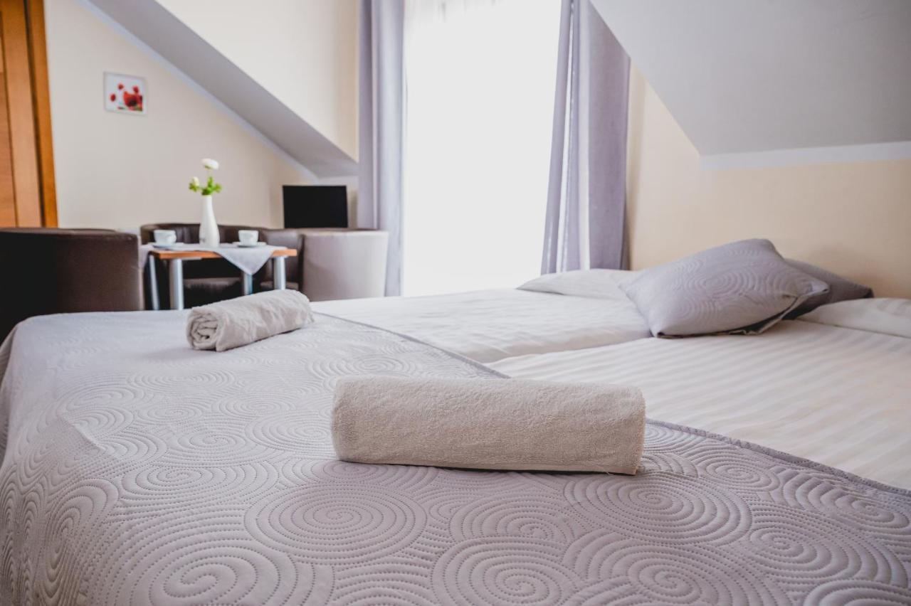 Hotel Nad Morzem- Art-Pension Swierzno Bagian luar foto