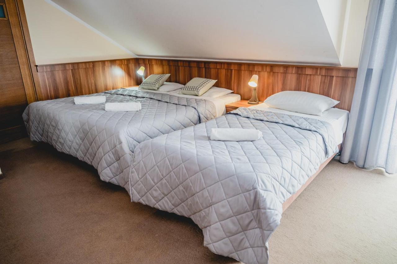 Hotel Nad Morzem- Art-Pension Swierzno Bagian luar foto