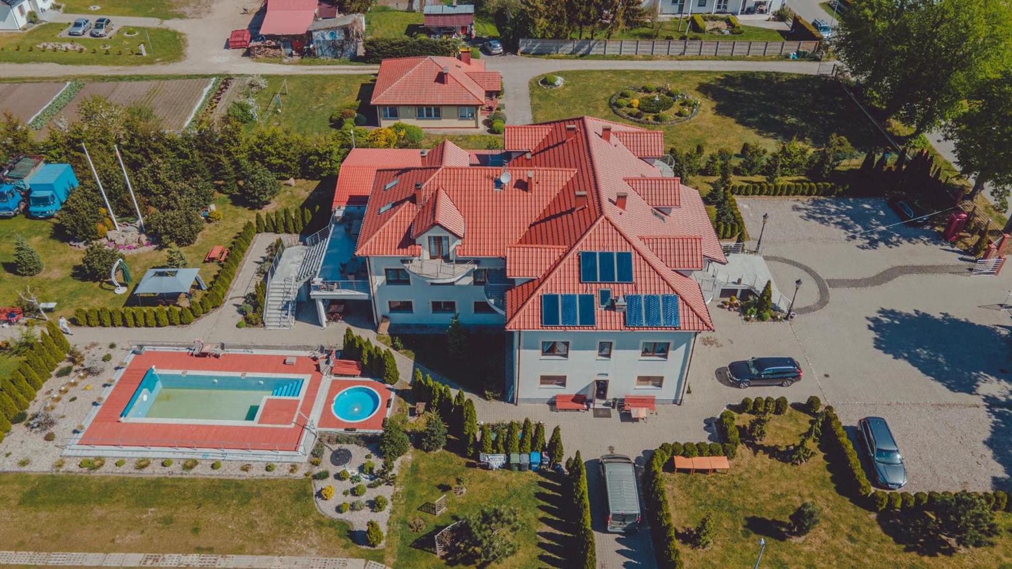 Hotel Nad Morzem- Art-Pension Swierzno Bagian luar foto